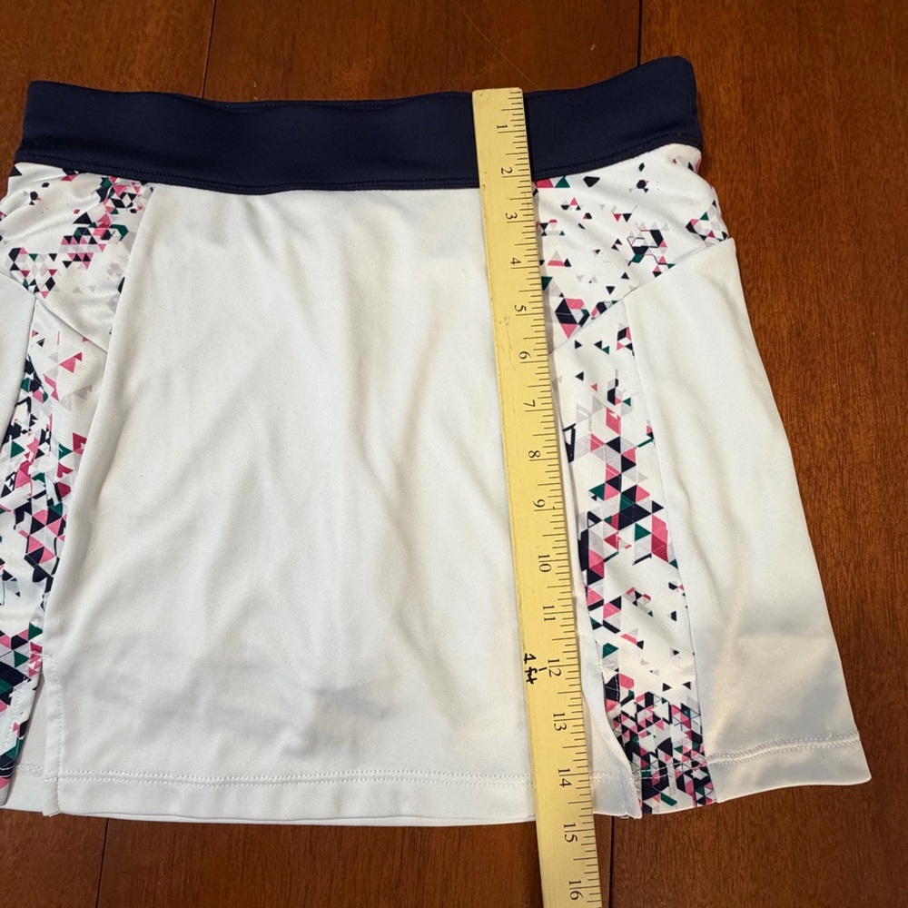 PGA Tour Whit with Colorful Geometric Design Skort Small - Picture 12 of 13
